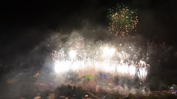gallery/2026-07-mexico-day-06-guelaguetza-xxx-004_0004-20260721-oaxaca-feuerwerk-05m03s.jpg