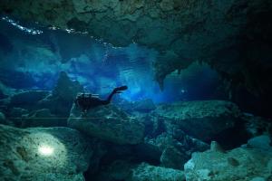gallery/2026-07-mexico-day-08-barbie-line-and-bat-cave-016_0016-20260722-173130-ZIU05936.jpeg